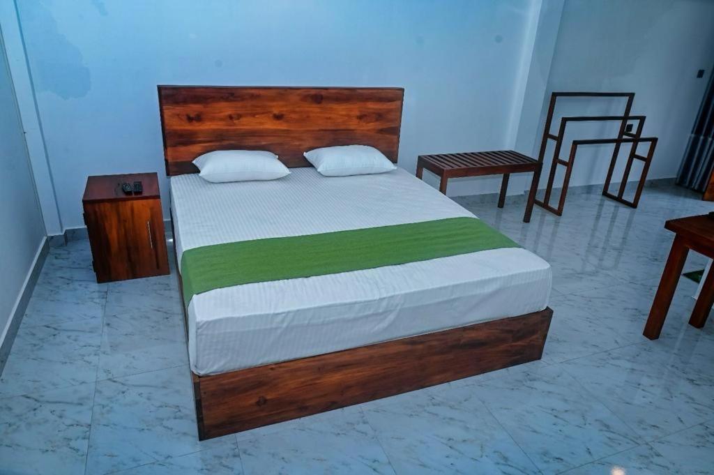 Emerald Home Stay Anurâdhapura Extérieur photo